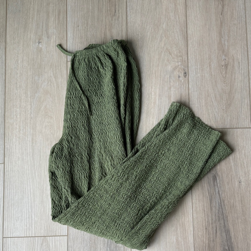 Zara Green Textured Pants